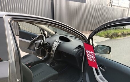 Toyota Yaris III рестайлинг, 2008 год, 650 000 рублей, 6 фотография