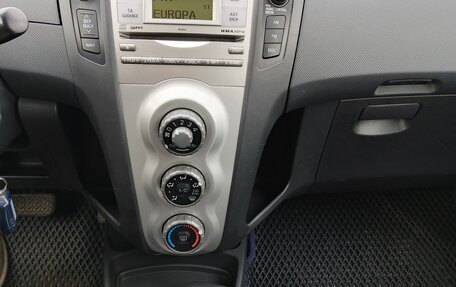 Toyota Yaris III рестайлинг, 2008 год, 650 000 рублей, 18 фотография