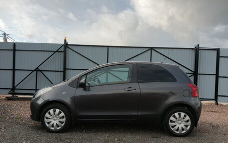Toyota Yaris III рестайлинг, 2008 год, 650 000 рублей, 25 фотография