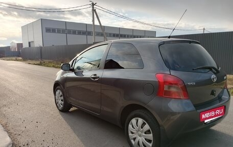 Toyota Yaris III рестайлинг, 2008 год, 650 000 рублей, 16 фотография
