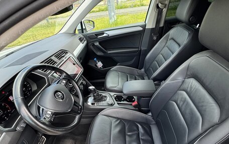 Volkswagen Tiguan II, 2017 год, 3 380 000 рублей, 10 фотография