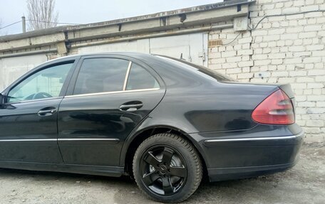 Mercedes-Benz E-Класс, 2003 год, 780 000 рублей, 1 фотография