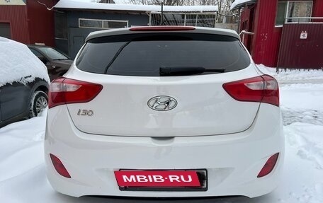 Hyundai i30 II рестайлинг, 2014 год, 990 000 рублей, 4 фотография