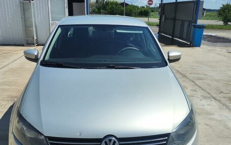 Volkswagen Polo VI (EU Market), 2012 год, 700 000 рублей, 3 фотография
