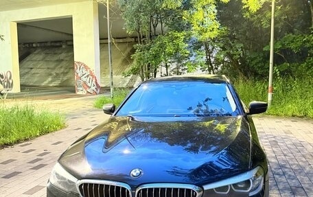 BMW 5 серия, 2019 год, 3 200 000 рублей, 13 фотография