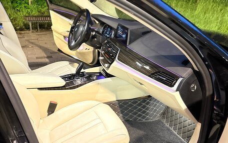 BMW 5 серия, 2019 год, 3 200 000 рублей, 31 фотография