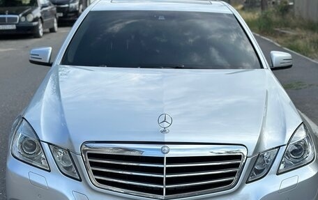 Mercedes-Benz E-Класс, 2009 год, 1 435 000 рублей, 3 фотография