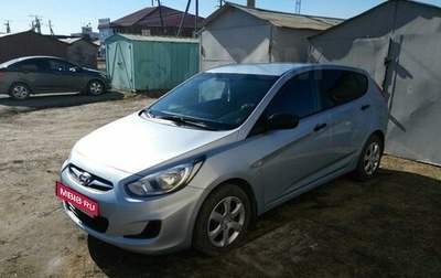 Hyundai Solaris II рестайлинг, 2012 год, 750 000 рублей, 1 фотография