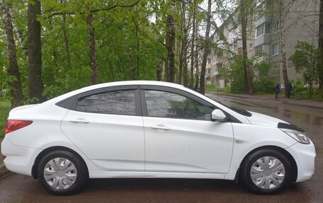 Hyundai Solaris II рестайлинг, 2013 год, 920 000 рублей, 5 фотография