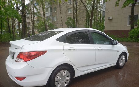 Hyundai Solaris II рестайлинг, 2013 год, 920 000 рублей, 4 фотография