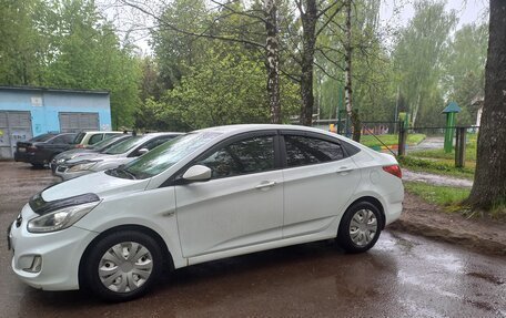 Hyundai Solaris II рестайлинг, 2013 год, 920 000 рублей, 8 фотография