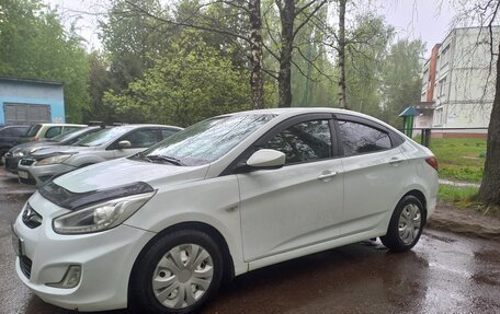 Hyundai Solaris II рестайлинг, 2013 год, 920 000 рублей, 6 фотография