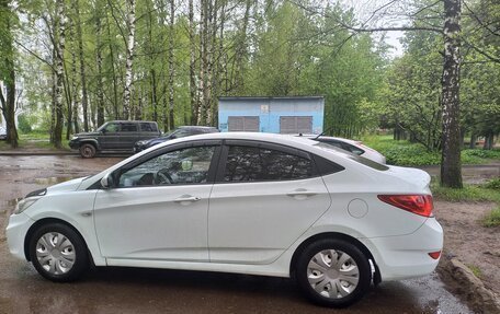 Hyundai Solaris II рестайлинг, 2013 год, 920 000 рублей, 9 фотография