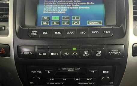Toyota Land Cruiser Prado 150 рестайлинг 2, 2009 год, 2 230 000 рублей, 15 фотография