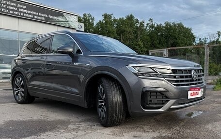 Volkswagen Touareg III, 2018 год, 5 270 000 рублей, 2 фотография