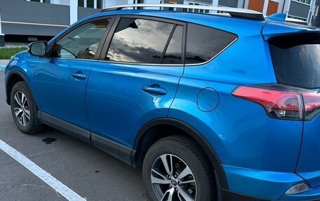 Toyota RAV4, 2016 год, 2 250 000 рублей, 3 фотография