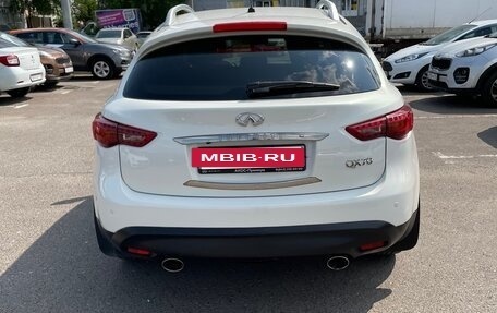 Infiniti QX70, 2016 год, 2 550 000 рублей, 6 фотография