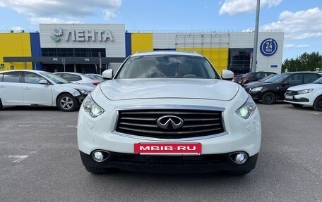 Infiniti QX70, 2016 год, 2 550 000 рублей, 2 фотография