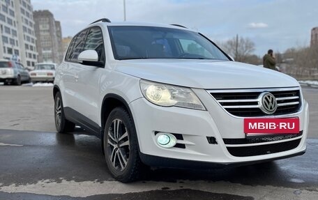 Volkswagen Tiguan I, 2010 год, 750 000 рублей, 2 фотография