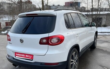 Volkswagen Tiguan I, 2010 год, 750 000 рублей, 4 фотография