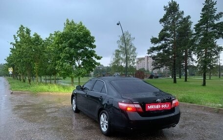 Toyota Camry, 2008 год, 490 000 рублей, 3 фотография