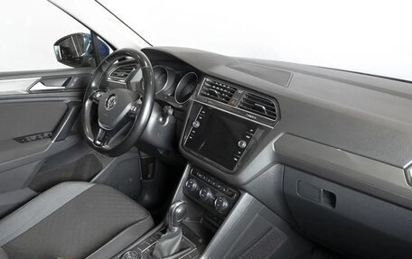 Volkswagen Tiguan II, 2018 год, 2 553 100 рублей, 4 фотография