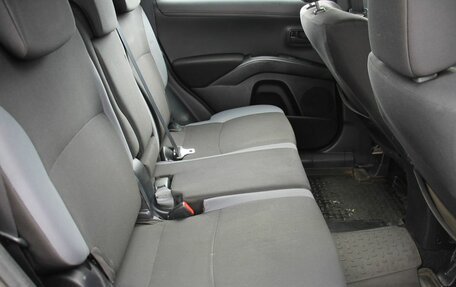 Mitsubishi Outlander III рестайлинг 3, 2011 год, 1 049 000 рублей, 16 фотография