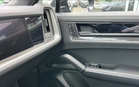 Porsche Cayenne III, 2025 год, 17 980 000 рублей, 14 фотография