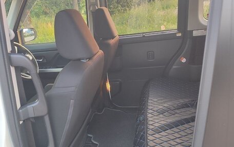 Toyota Roomy I, 2020 год, 1 490 000 рублей, 13 фотография