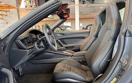 Porsche 911, 2025 год, 29 200 000 рублей, 15 фотография