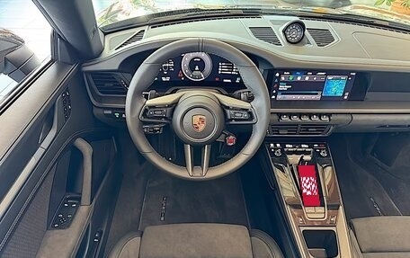 Porsche 911, 2025 год, 29 200 000 рублей, 23 фотография