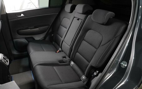 KIA Sportage IV рестайлинг, 2021 год, 2 415 000 рублей, 9 фотография