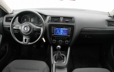 Volkswagen Jetta VI, 2013 год, 860 000 рублей, 5 фотография