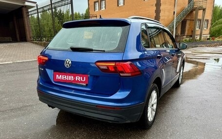 Volkswagen Tiguan II, 2020 год, 2 150 000 рублей, 3 фотография