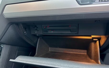 Volkswagen Tiguan II, 2020 год, 2 150 000 рублей, 19 фотография