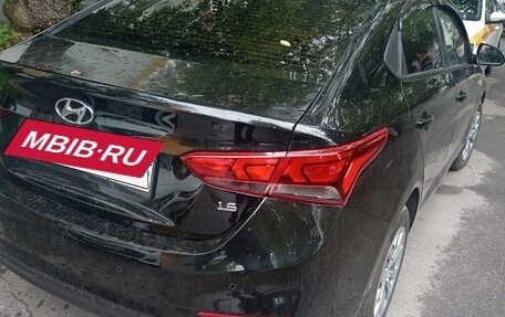 Hyundai Solaris II рестайлинг, 2018 год, 1 100 000 рублей, 3 фотография