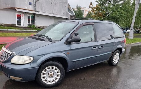 Chrysler Voyager IV, 2001 год, 280 000 рублей, 2 фотография
