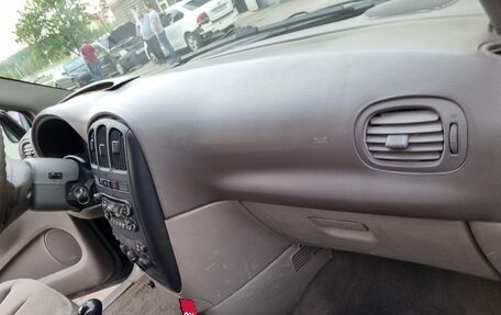 Chrysler Voyager IV, 2001 год, 280 000 рублей, 28 фотография