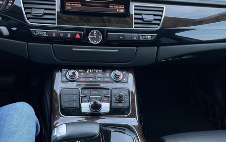 Audi A8, 2015 год, 2 800 000 рублей, 15 фотография