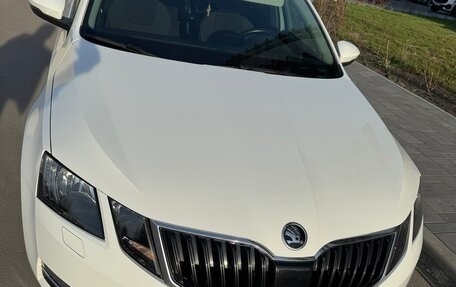 Skoda Octavia, 2017 год, 1 550 000 рублей, 2 фотография