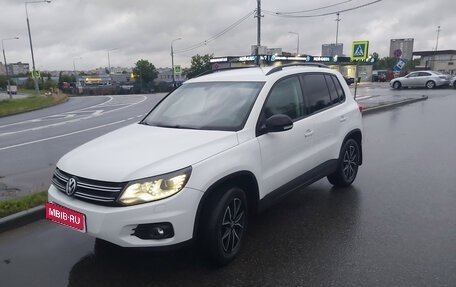 Volkswagen Tiguan I, 2015 год, 1 401 000 рублей, 2 фотография