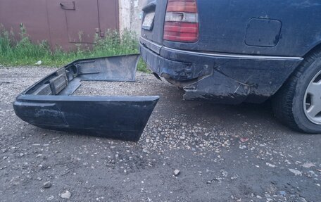 Mercedes-Benz E-Класс, 1995 год, 310 000 рублей, 4 фотография