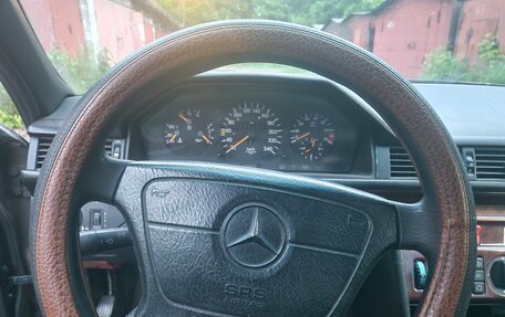 Mercedes-Benz E-Класс, 1995 год, 310 000 рублей, 9 фотография