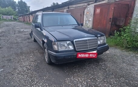 Mercedes-Benz E-Класс, 1995 год, 310 000 рублей, 2 фотография
