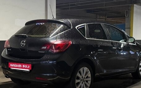 Opel Astra J, 2012 год, 830 000 рублей, 2 фотография