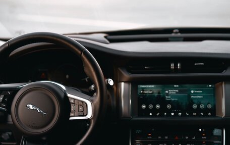 Jaguar XF II, 2018 год, 3 500 000 рублей, 4 фотография
