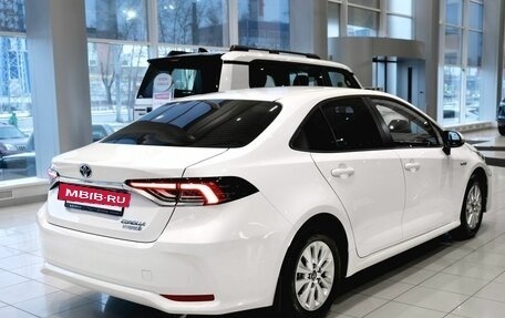 Toyota Corolla, 2024 год, 2 990 000 рублей, 5 фотография