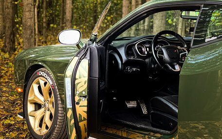 Dodge Challenger III рестайлинг 2, 2018 год, 4 800 000 рублей, 4 фотография