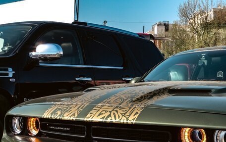 Dodge Challenger III рестайлинг 2, 2018 год, 4 800 000 рублей, 8 фотография
