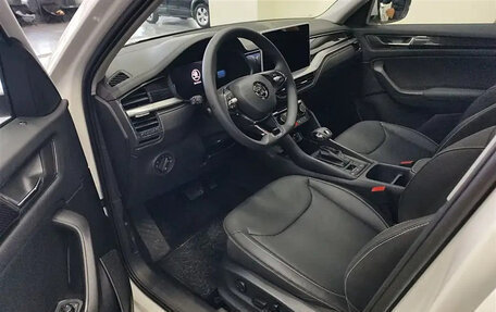 Skoda Kodiaq I, 2025 год, 2 360 013 рублей, 7 фотография